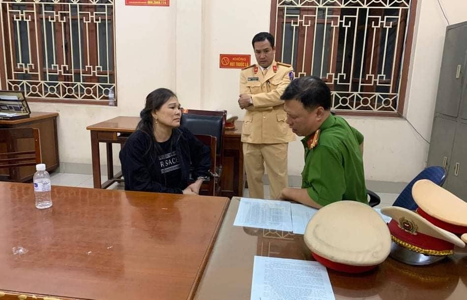 Bắt quả tang giáo viên tiểu học mua bán ma túy số lượng lớn trên cao tốc