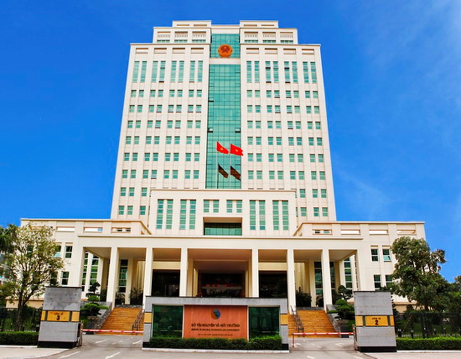 Bộ TN&MT nói gì về việc giao hàng nghìn tỷ đồng chưa đúng quy định?