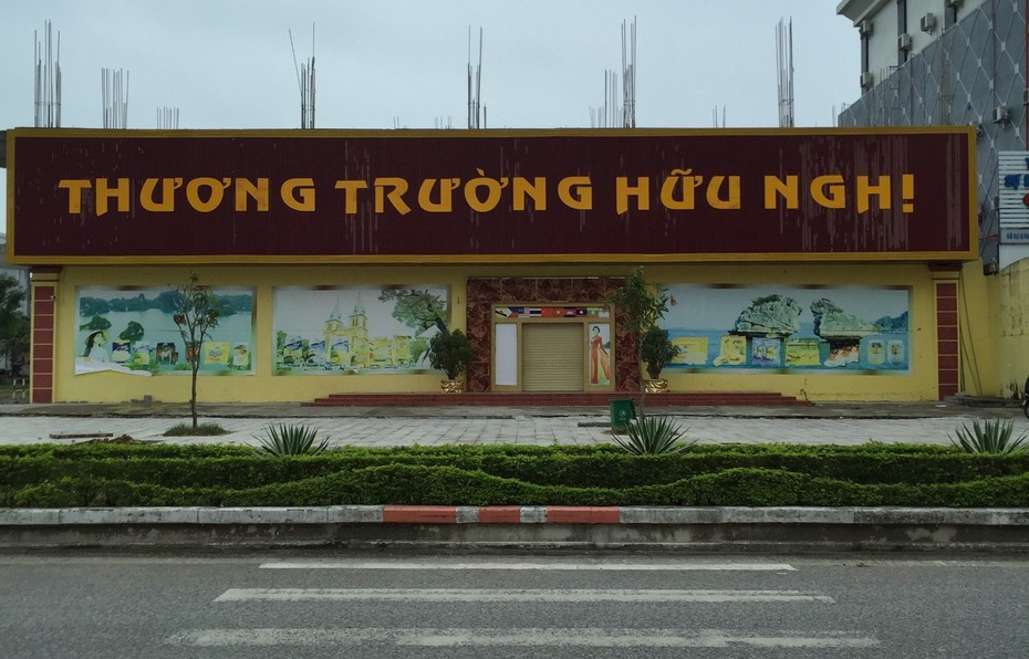 Quảng Ninh: Khởi tố vụ án 2 cửa hàng nước ngoài kinh doanh trái phép trên lãnh thổ Việt Nam