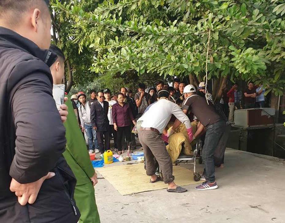 Phát hiện thi thể một nam thanh niên dưới mương nước
