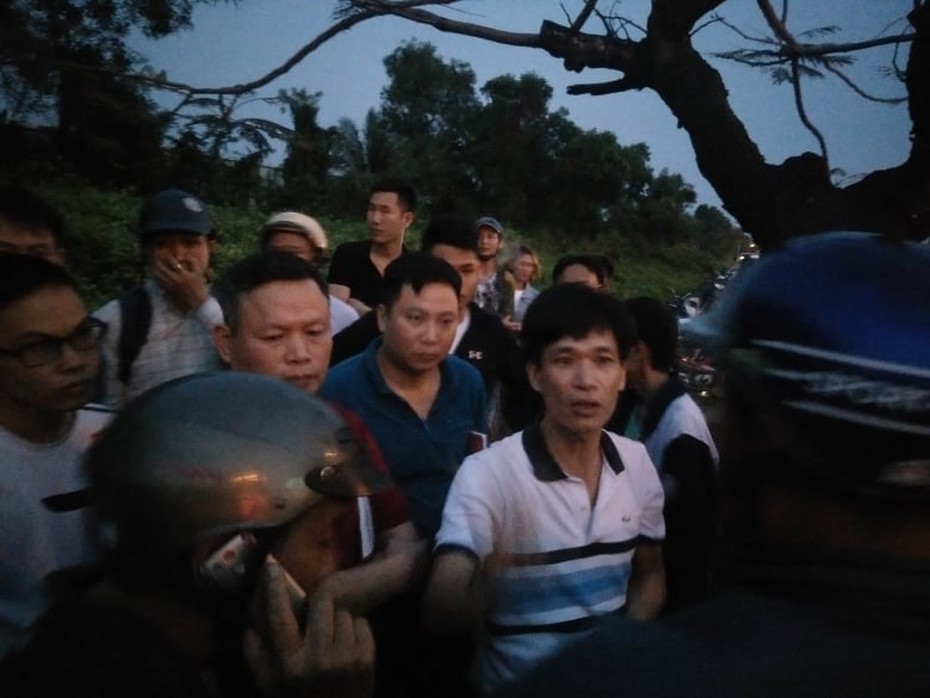 Điều tra nguyên nhân người đàn ông tử vong trên bờ đê sau 5 ngày mất tích