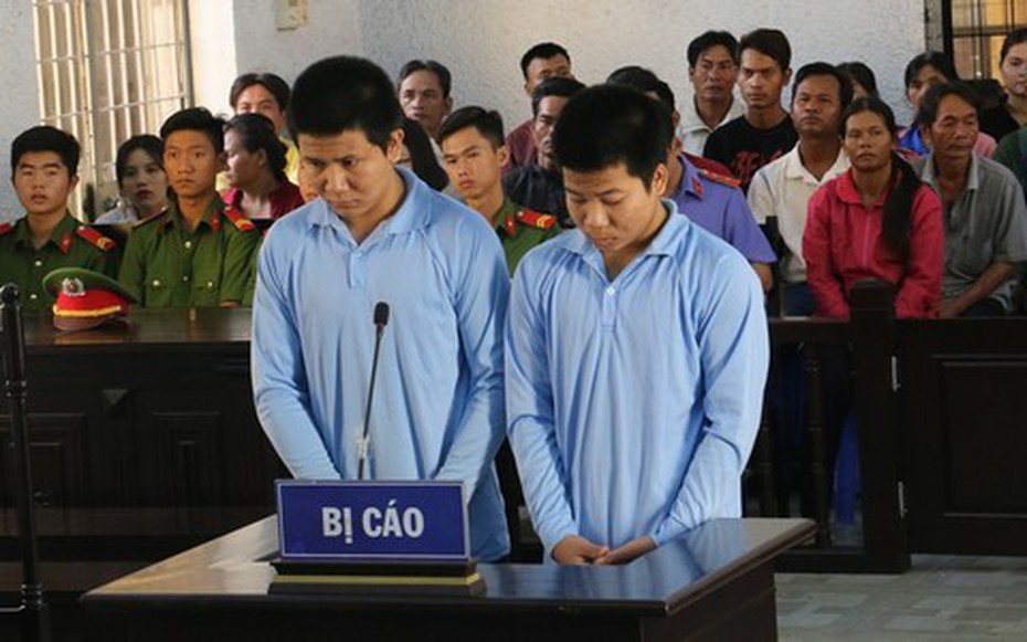 Xét xử vụ nhóm thanh niên rủ nhau ra đường đánh người khiến cô gái 17 tuổi tử vong