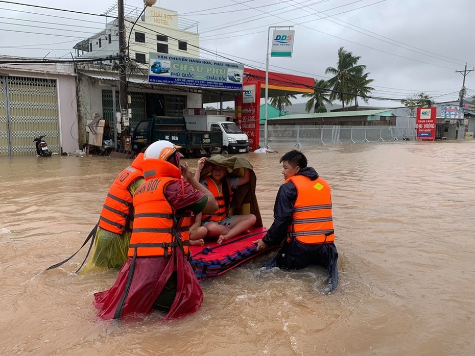 Phú Quốc lý giải nguyên nhân chìm trong "biển nước"