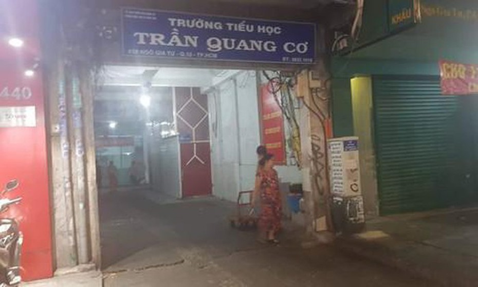 Phụ huynh vào trường đánh nhau, phó hiệu trưởng cùng 3 người bị thương