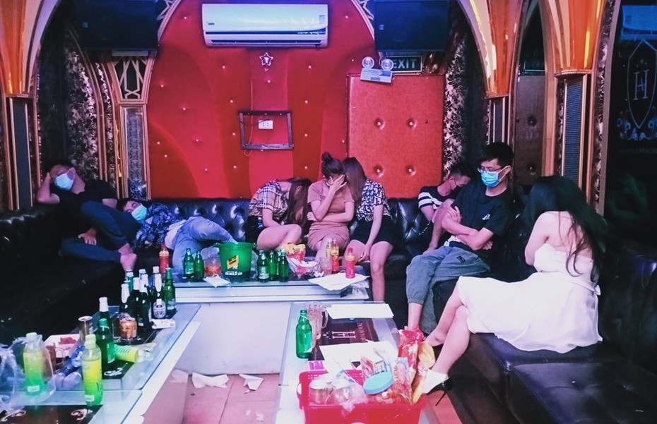 Phát hiện hàng chục khách "chơi" ma túy trong quán karaoke ở Hải Phòng