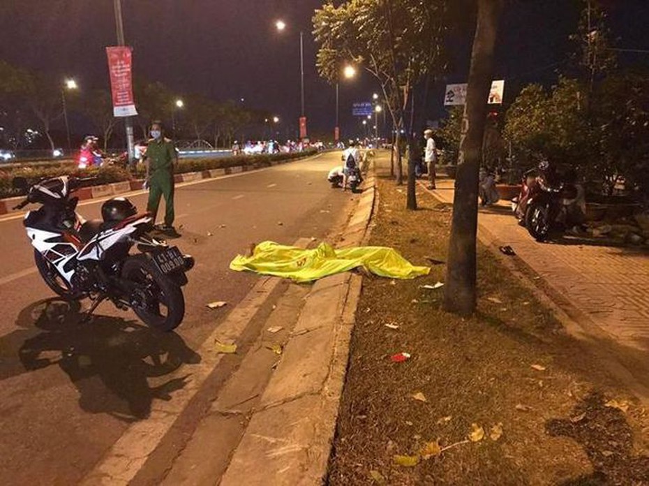 Tp.HCM: Điều tra vụ nam thanh niên tử vong trên đường ở Thủ Đức