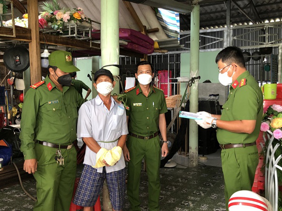 Cà Mau: Khởi tố kẻ sát hại em ruột vì mâu thuẫn chuyện chăm sóc mẹ