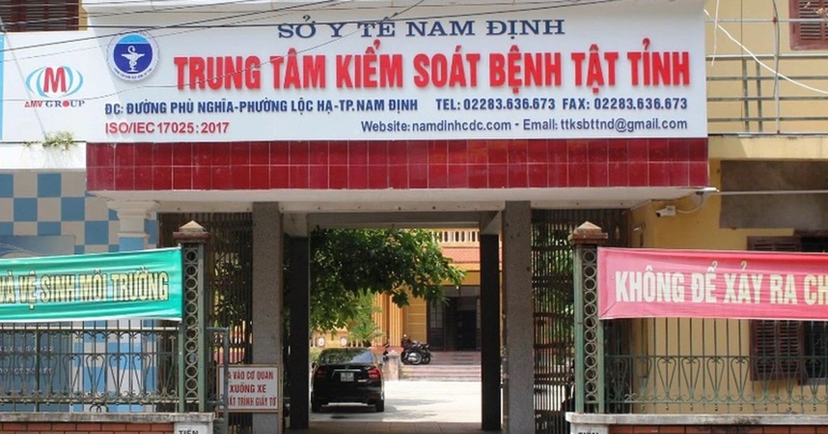 Khởi tố 3 nhân viên khoa xét nghiệm thuộc CDC Nam Định