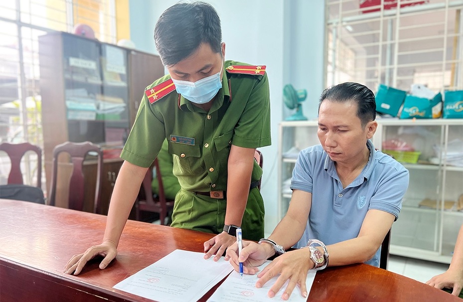 An Giang: Khởi tố bác sĩ "dỏm" dùng bằng giả để hành nghề