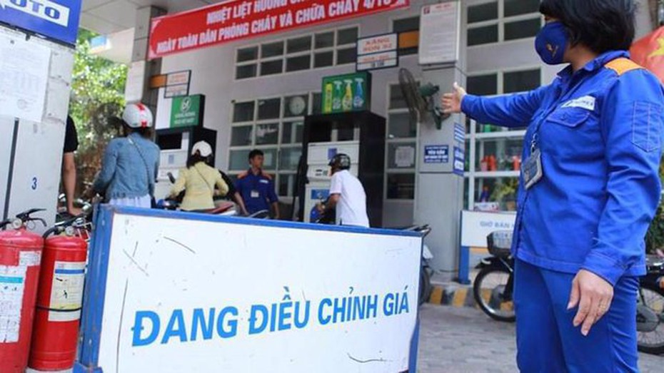 Bộ Tài chính "điểm danh" các doanh nghiệp đầu mối không gửi thông tin về chi phí nhập xăng dầu