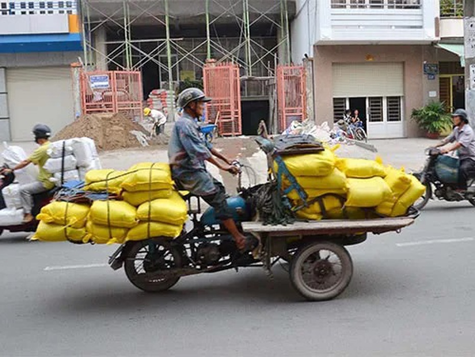 Kiến nghị có giải pháp cho xe ba bánh, công nông vận chuyển nông sản