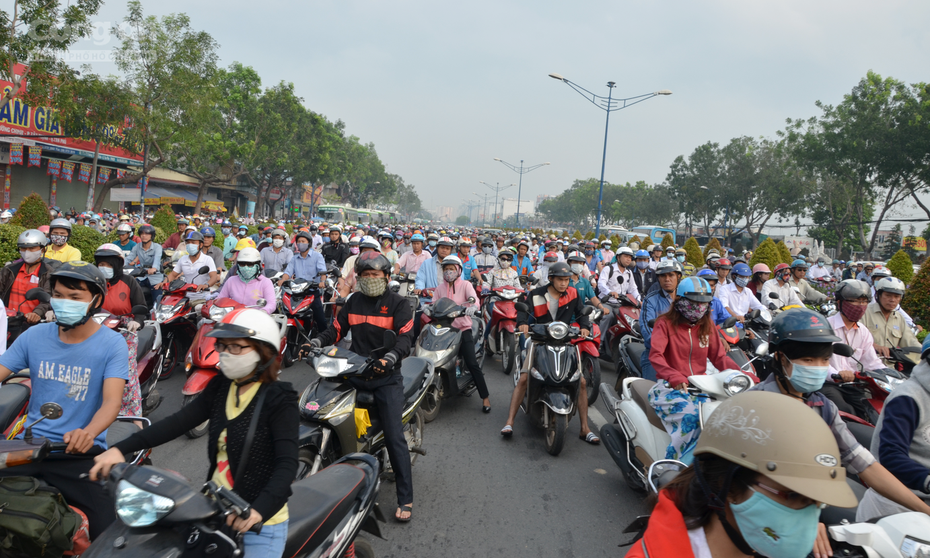 "Hàng loạt cao ốc "bóp nghẹt" nội đô Sài thành: Vì đâu nên nỗi?