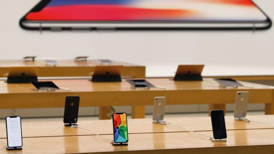 Điều gì khiến iPhone 9 bị trì hoãn phát hành đến tháng 11?