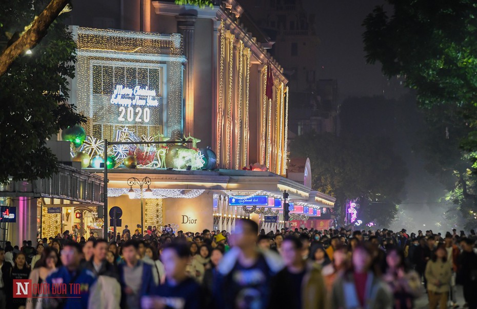 Chất lượng không khí ngày 1/1: Ngày đầu năm mới 2020, Hà Nội vẫn ở ngưỡng “đỏ rực”