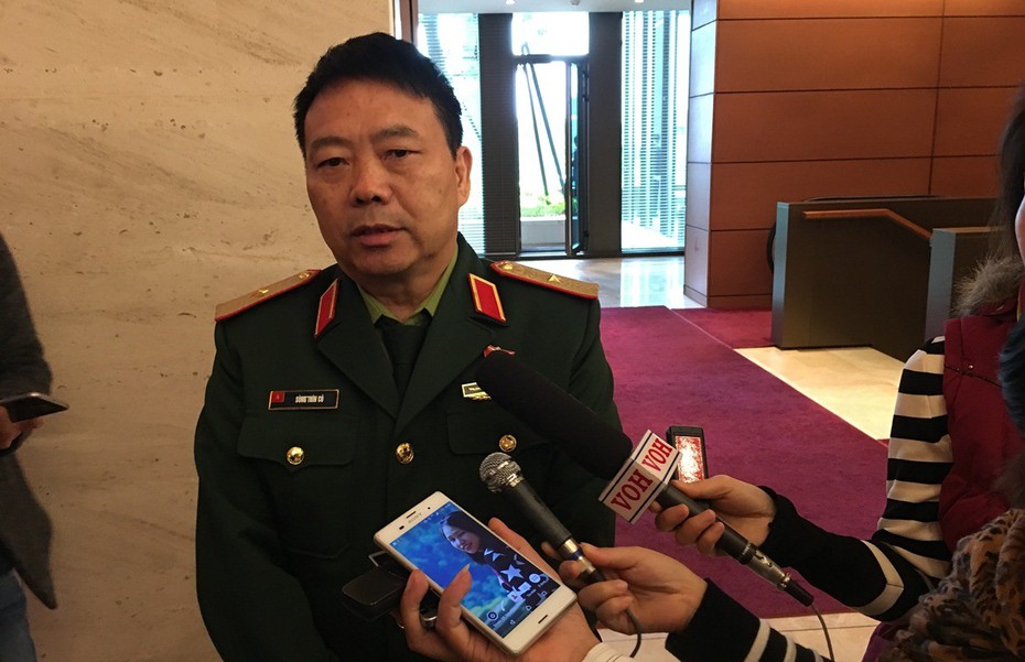 "Tài sản tham nhũng không có cánh bay, chỉ vào người thân quen"