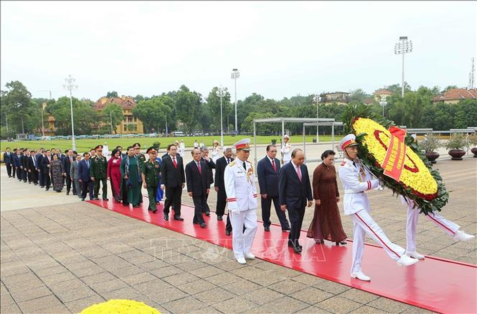 Lãnh đạo Đảng, Nhà nước tưởng nhớ Chủ tịch Hồ Chí Minh