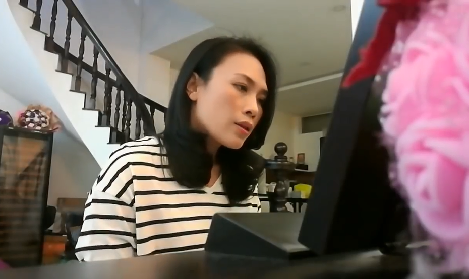 Clip: Mỹ Tâm hát live "Rực rỡ tháng năm" hay hơn cả bản thu âm