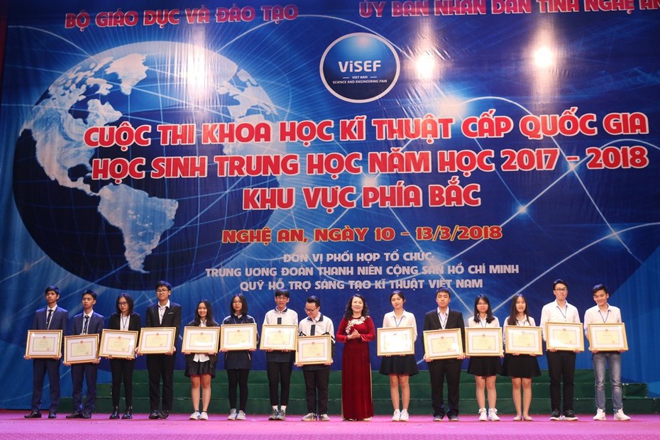 Nuôi dưỡng đam mê khoa học đối với học sinh