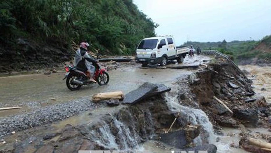 Thí sinh không đi thi được do bão lũ: Bộ GD&ĐT tìm phương án xử lý