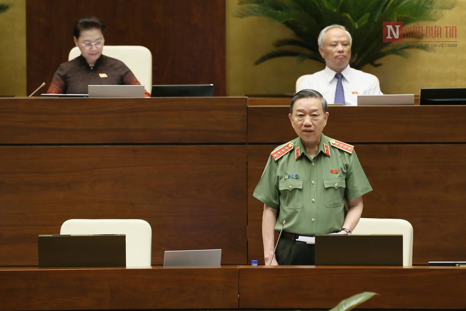 Bộ trưởng Tô Lâm giải thích lý do chưa xử lý được phụ huynh trong vụ gian lận điểm thi