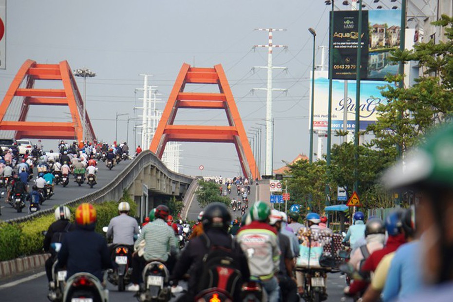 Tp.Hồ Chí Minh cần làm gì để nới lỏng giãn cách an toàn?