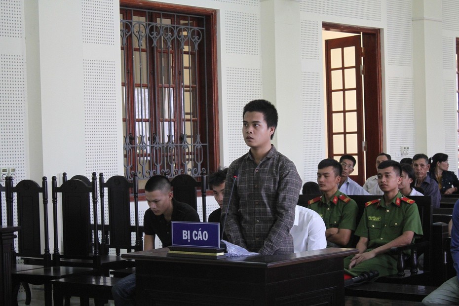 Bản án cho nam thanh niên giết người khi bị chặn đánh