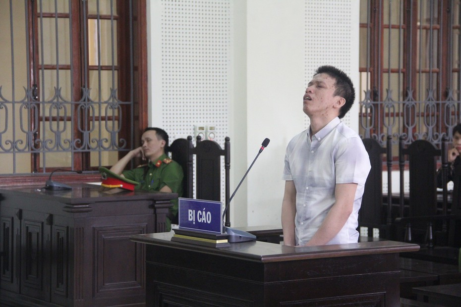 Tử hình kẻ vận chuyển thuê hơn 20 bánh heroin để lấy tiền trả viện phí cho vợ