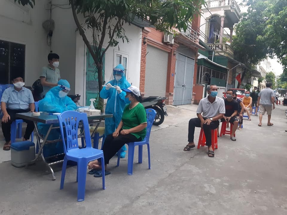 Nghệ An: Phát hiện thêm 19 ca dương tính với Covid-19 liên quan đến chợ đầu mối Vinh