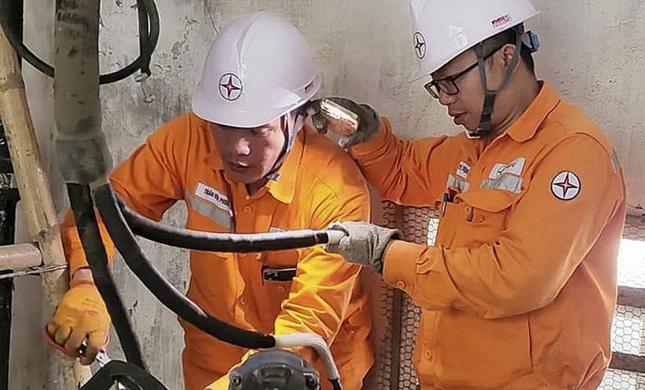 Nghệ An: Nắng nóng kéo dài, lượng điện tiêu thụ liên tục phá kỷ lục