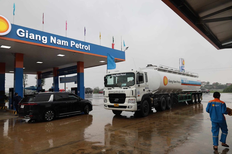 Khai trương chuỗi cửa hàng xăng dầu Giang Nam tại Hà Tĩnh