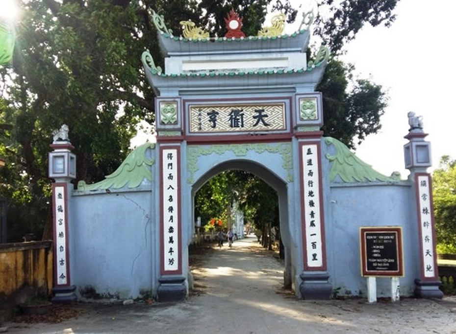 Nguyệt Áng, làng khoa bảng