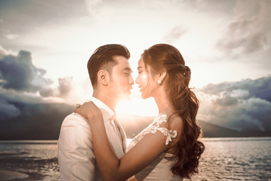 Jennifer Phạm, Lê Phương, Kim Cương..., qua một lần đò vẫn được chồng yêu chiều, ai thấy cũng ghen tị