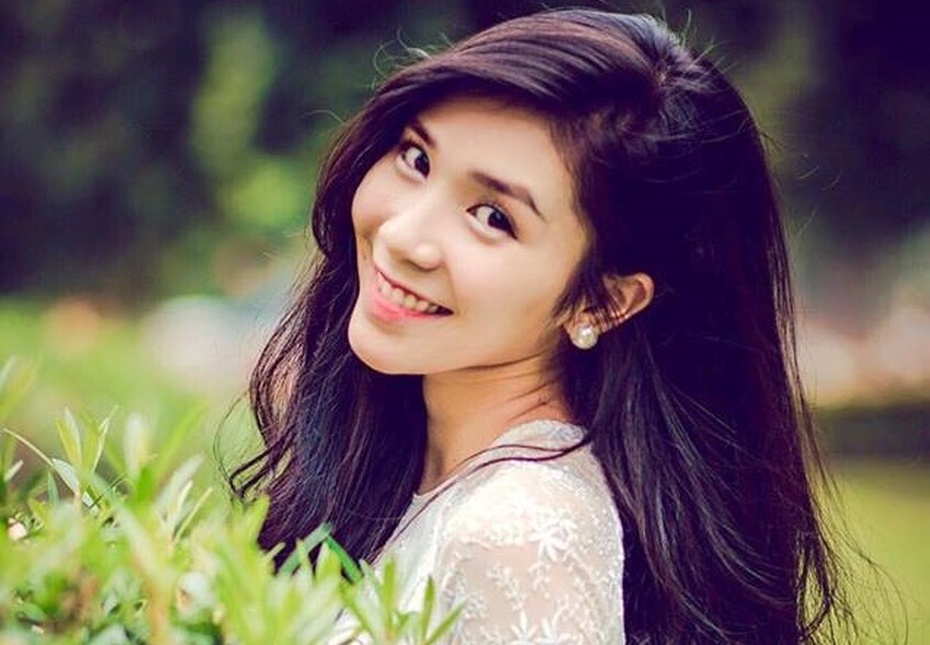 Hotgirl Thanh Bi: "Từng vượt rào "vặt trộm" hoa hồng để tặng cô giáo"