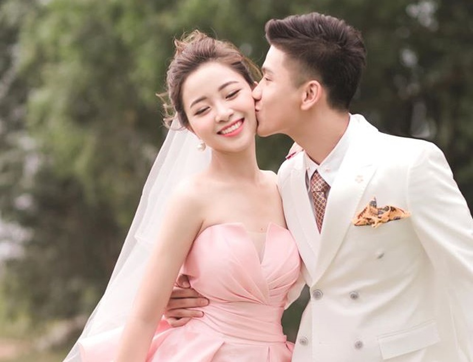 "Tan chảy” bộ ảnh cưới ngôn tình của Phan Văn Đức và hotgirl Nhật Linh