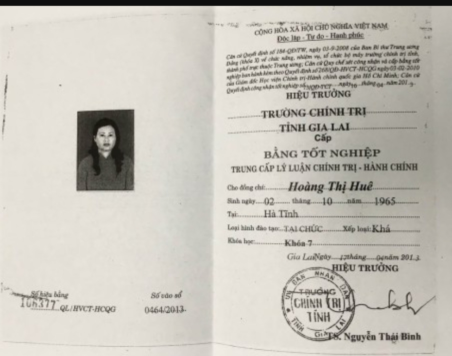 Cách chức nữ hiệu trưởng dùng bằng tốt nghiệp THPT giả