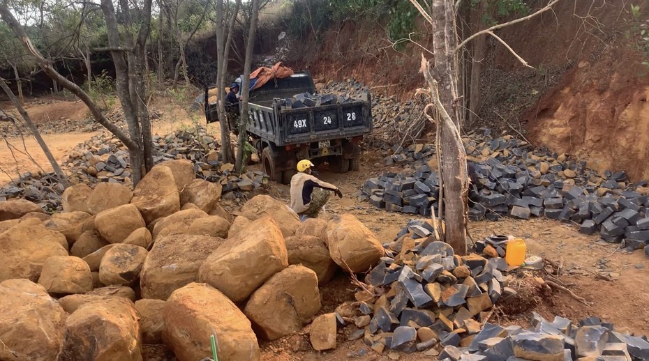 Gia Lai: Kiểm tra xử lý vụ khai thác đá trái phép tại huyện Chư Prông