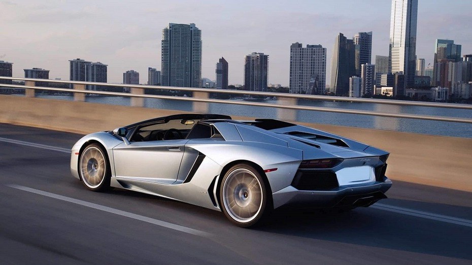 Clip: Cận cảnh quá trình sản xuất siêu xe Lamborghini Aventador