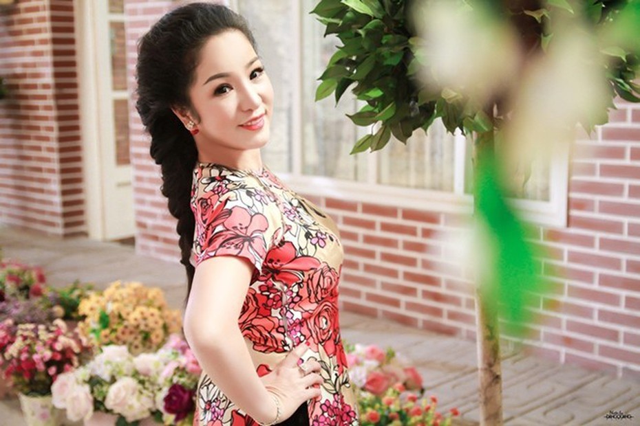 Danh hài Thúy Nga tiết lộ từng yêu người đồng tính giống Xuân Lan