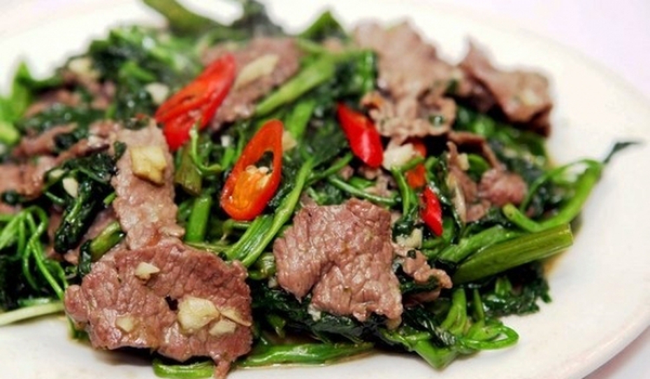 Món ngon mỗi ngày: Thịt bò xào rau muống ngon đúng điệu
