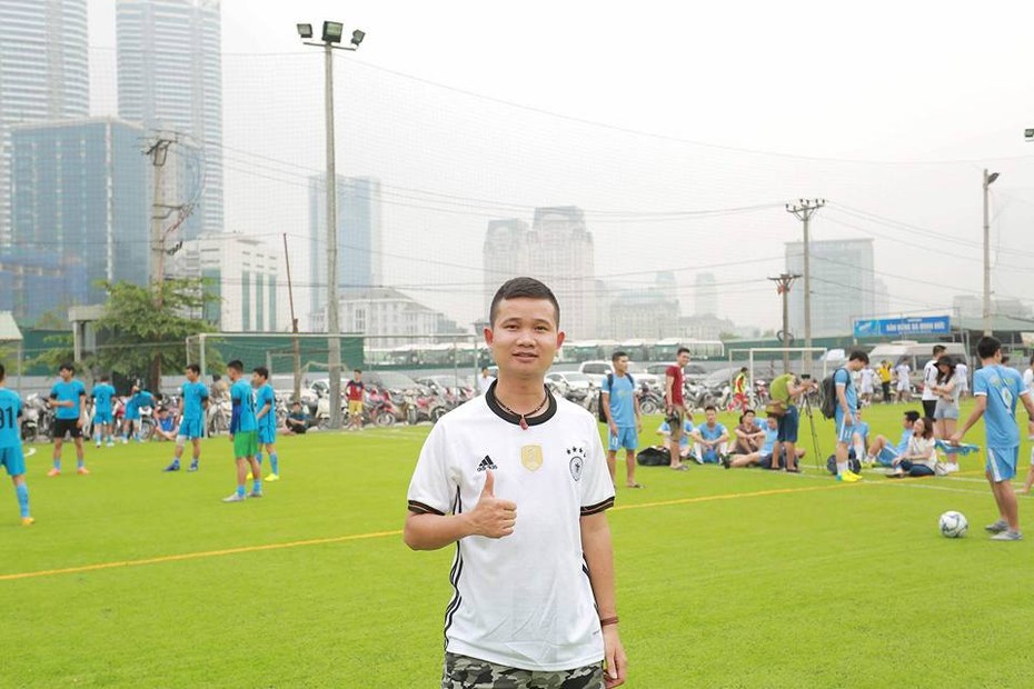 BLV bóng đá phủi Cường “camay”: 1% VTV không có bản quyền World Cup!