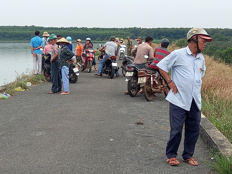 Truy tìm người phụ nữ mất tích khi đi tập thể dục cùng chồng