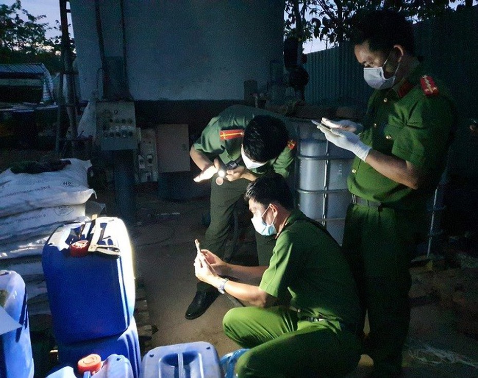 BR-VT: Tạm đình chỉ công tác Bí thư, Chủ tịch xã liên quan vụ dầu giả