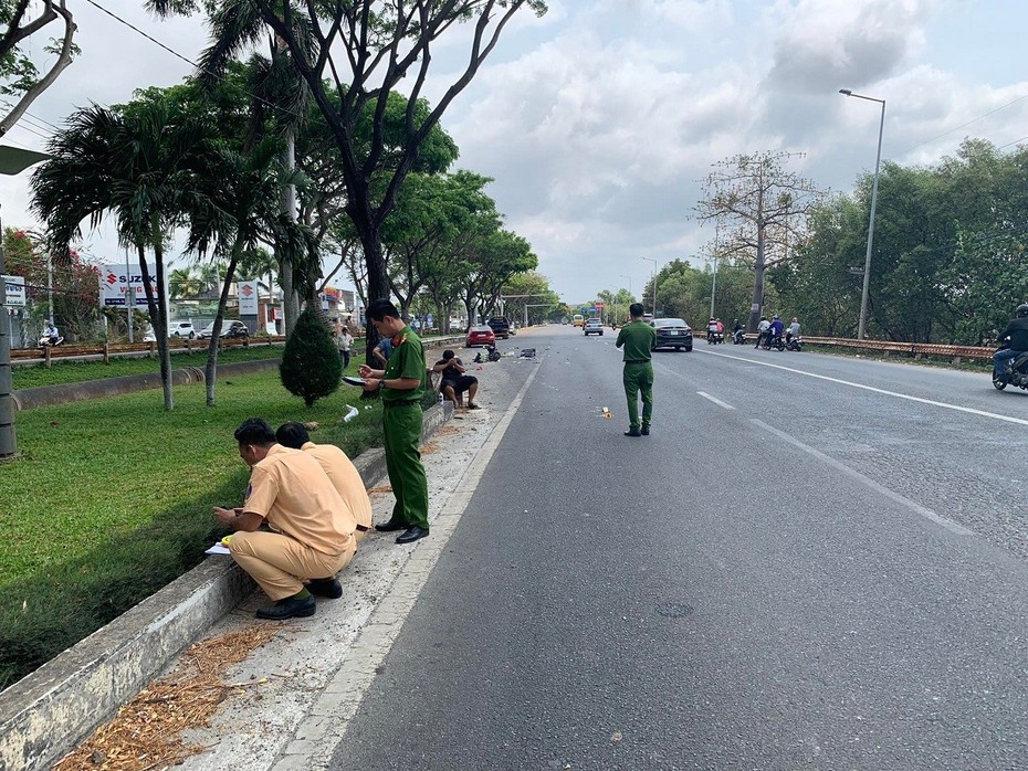 BR-VT: Điều tra vụ va chạm giữa ô tô và xe điện ba bánh, 1 người chết