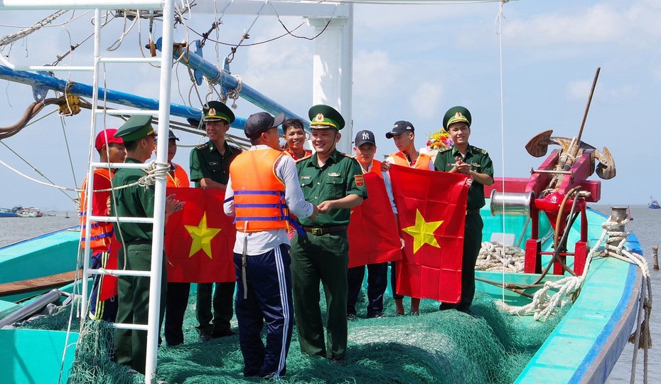 Nắm chắc tình hình, quản lý bảo vệ chặt địa bàn biên giới biển đảo