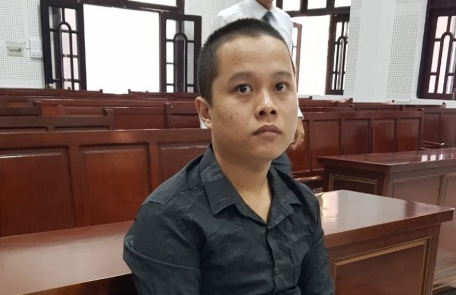 Tuyên phạt nam thanh niên xâm hại hai em gái ruột 14 năm tù