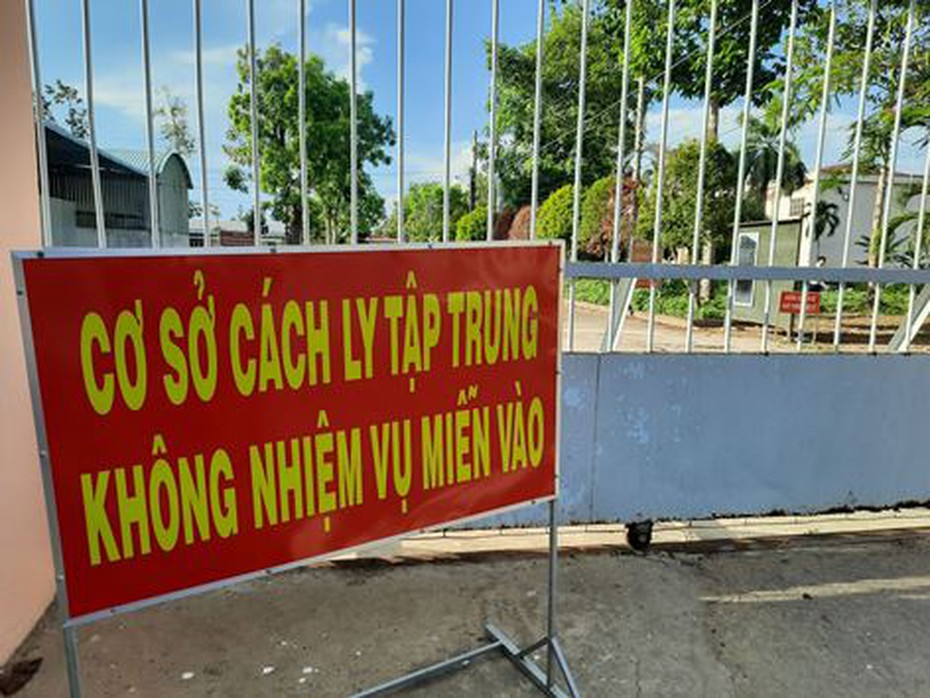 Khởi tố vụ chống người thi hành công vụ trong khu cách ly