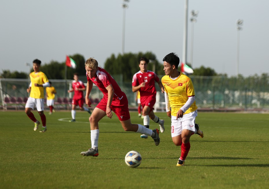 U20 Việt Nam thua 0-1 trước Dubai FC