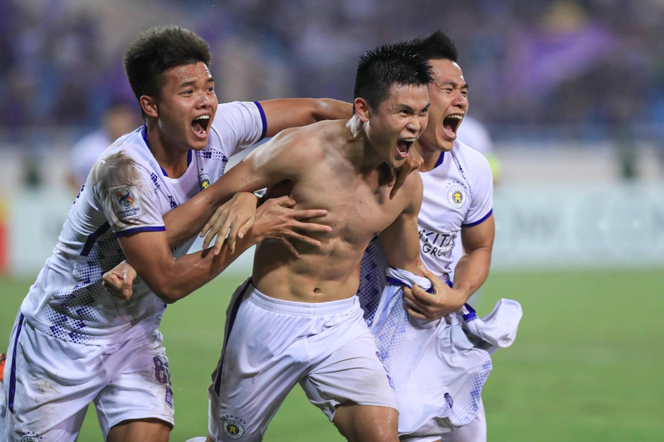 Mức thưởng "cực khủng" của bầu Hiển cho chiến thắng của Hà Nội FC tại AFC Champions League