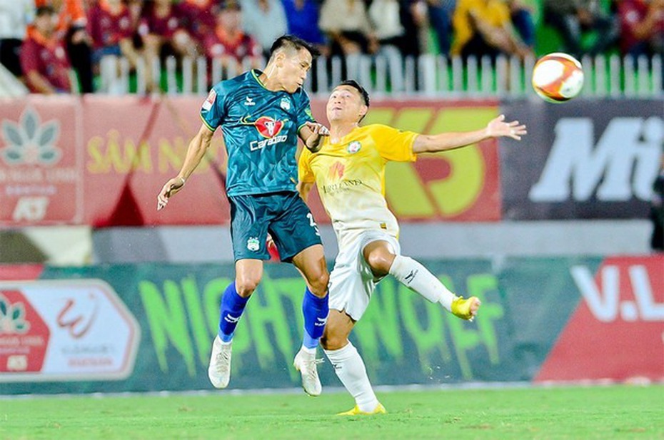 Bị VFF 'tuýt còi', đội bóng bầu Đức có động thái mới