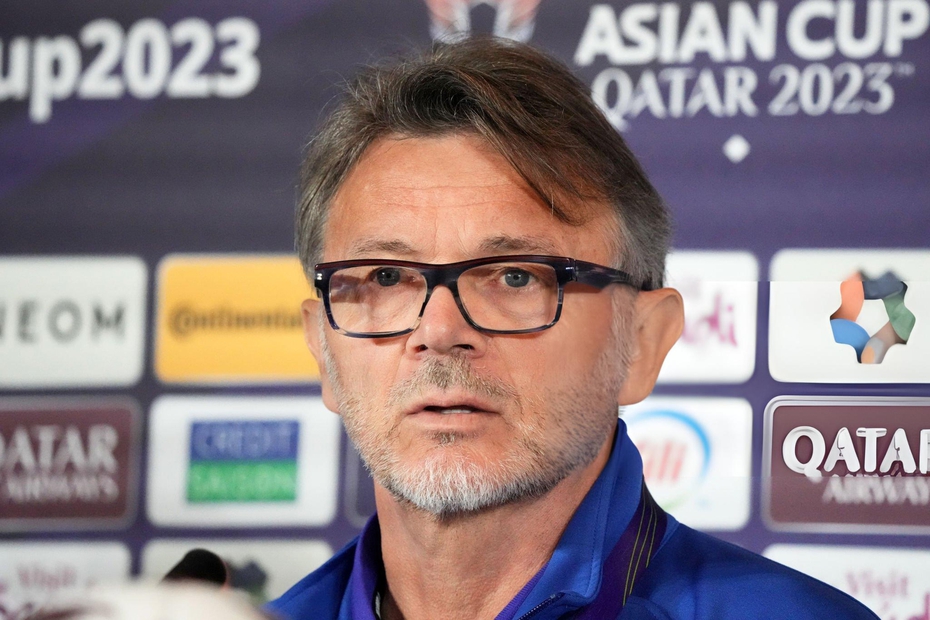 HLV Philippe Troussier muốn giành 6 điểm trước Indonesia và Iraq